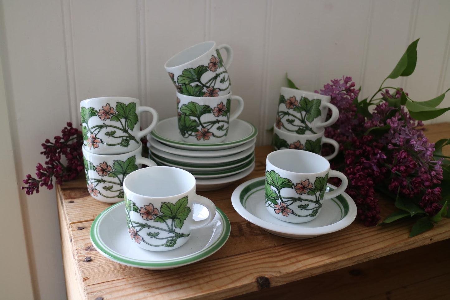 IKEA Vintage, Midsommar av Marguerite Walfridsson - Moccakoppar med fat, 8st